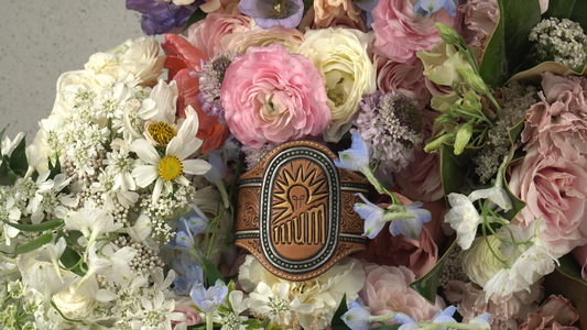 Design a Custom Bouquet Wraps Clients Love