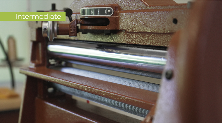 How to use the Leather Machine Co  Cobra Class 14 Leather Splitter