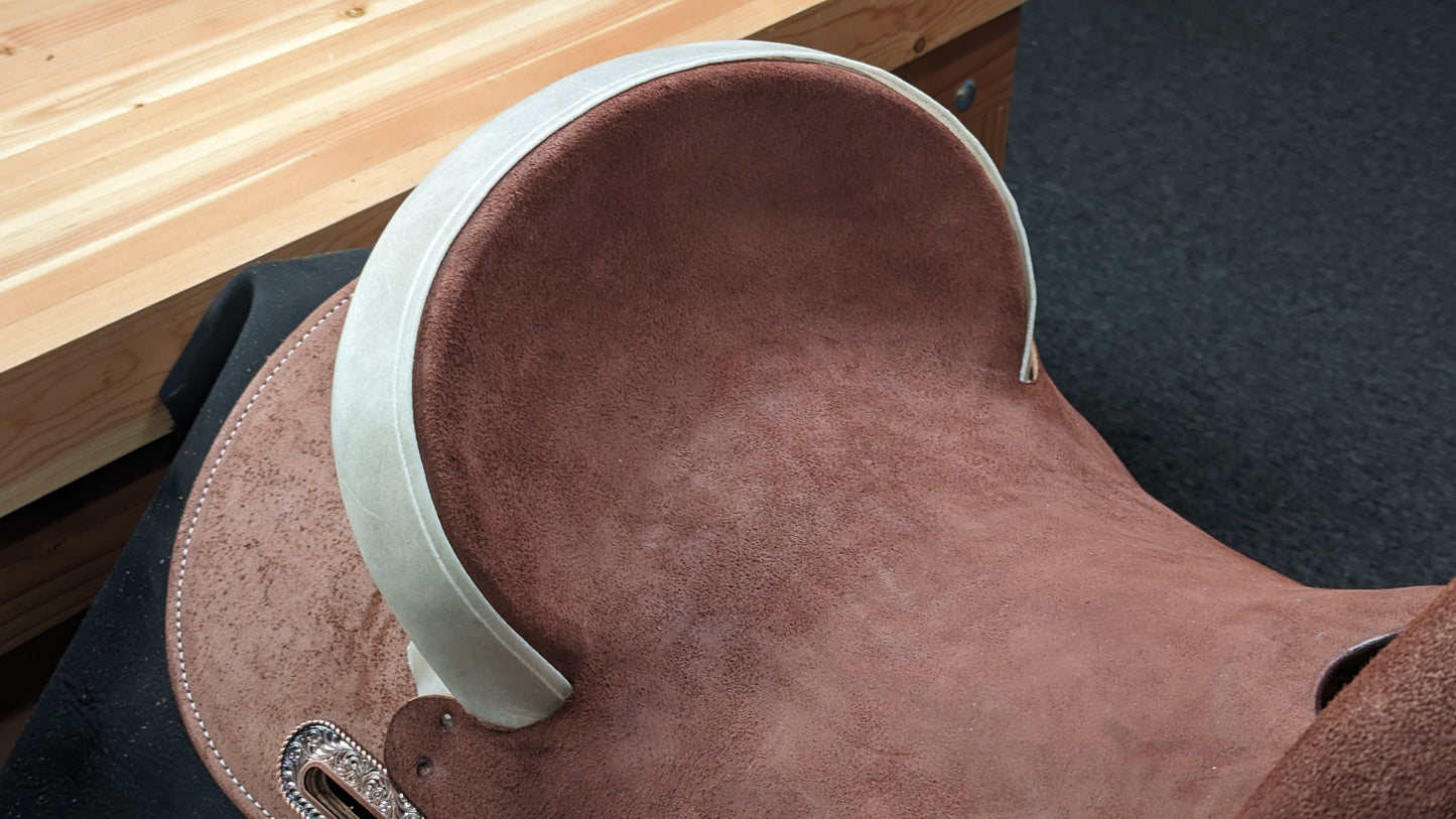 Building a Cheyenne Roll & Standard Cantle Binding with Rawhide